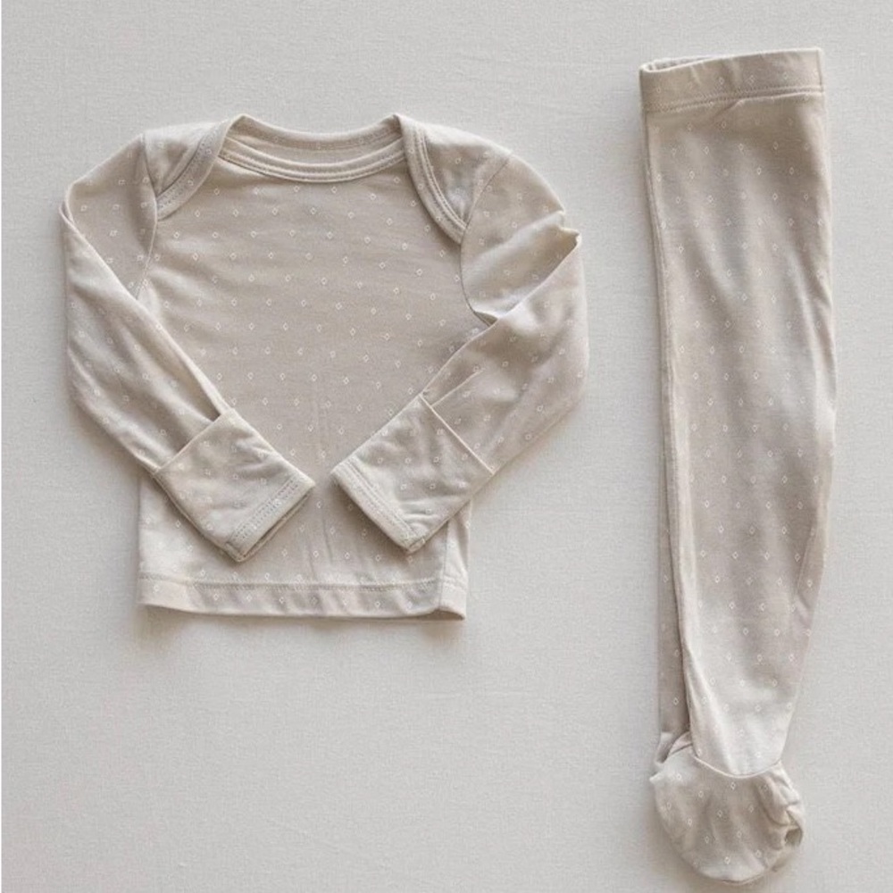 Solly Baby 3-6mo sleeper set